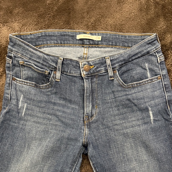 Levi's 711 Skinny Jeans - Picture 3 of 6